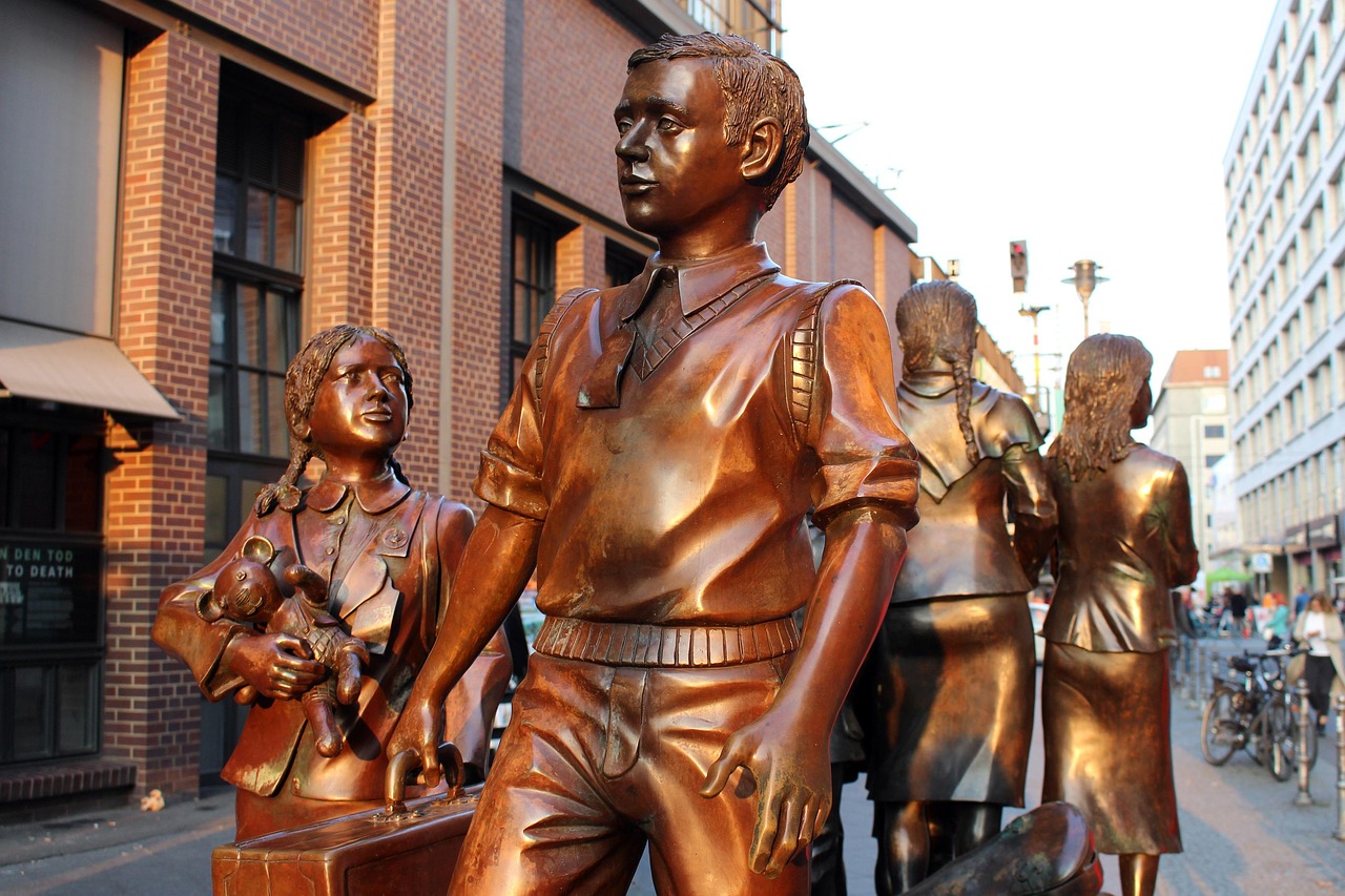 七品芝麻官電影，歷史與藝術融合的探究